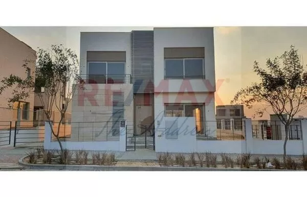Twin House for Sale in Palm Hills New Cairo: For SaleTwin House 295m - In Palm Hills New Cairo
