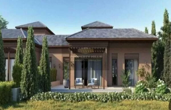 Townhouse for Sale in Village West: Townhouse for sale in Sheikh Zayed, received within 24 months at