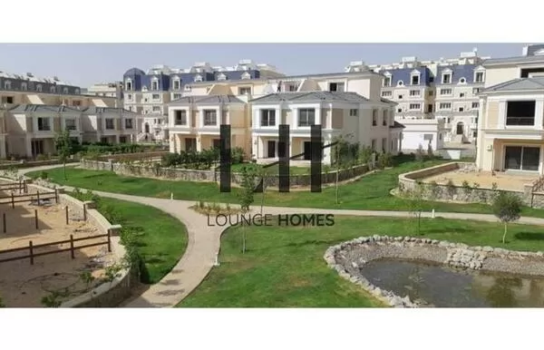 Townhouse for Sale in HAP Town: villa for sale mountain view 220 m installment 8y
