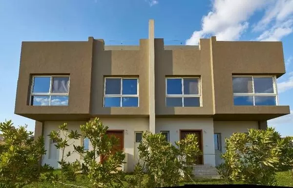 Twin House for Sale in Etapa: Ready To Move Twin House in Etapa 15% Down Payment